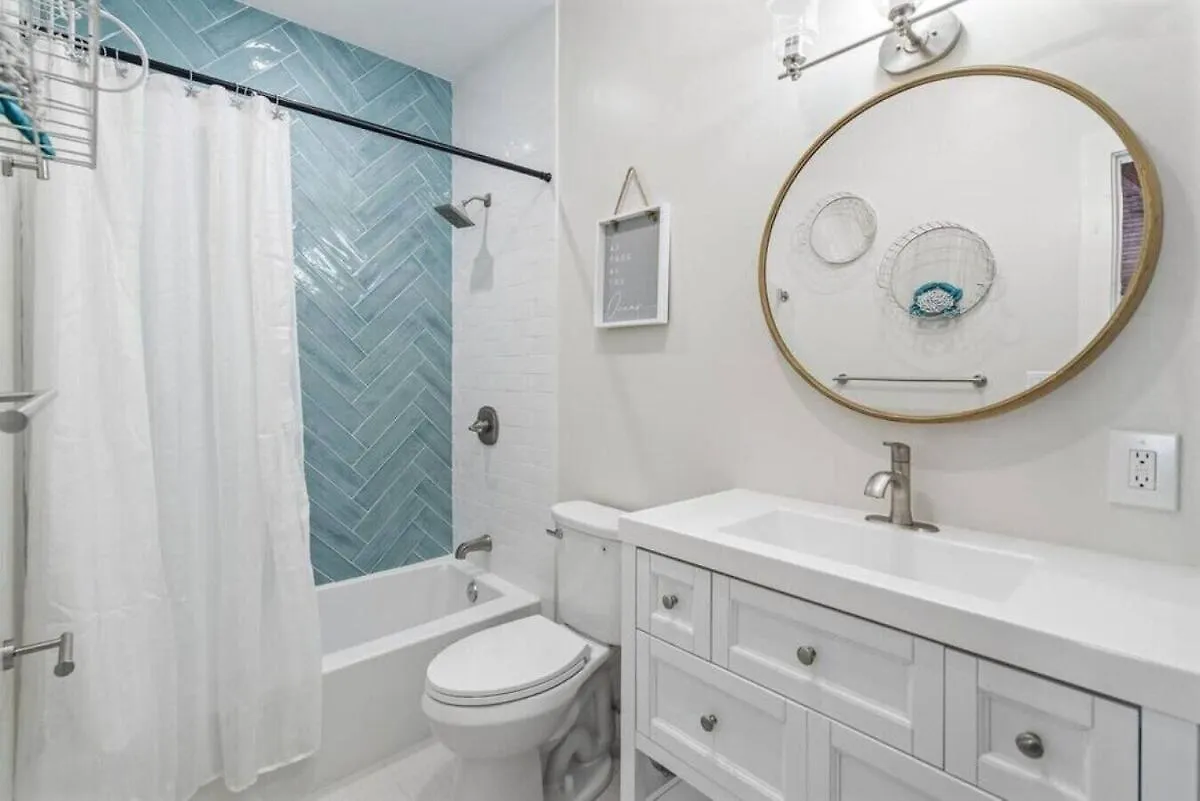 Holiday home Belaire Bungalow Gated Beach Access Panama City Beach