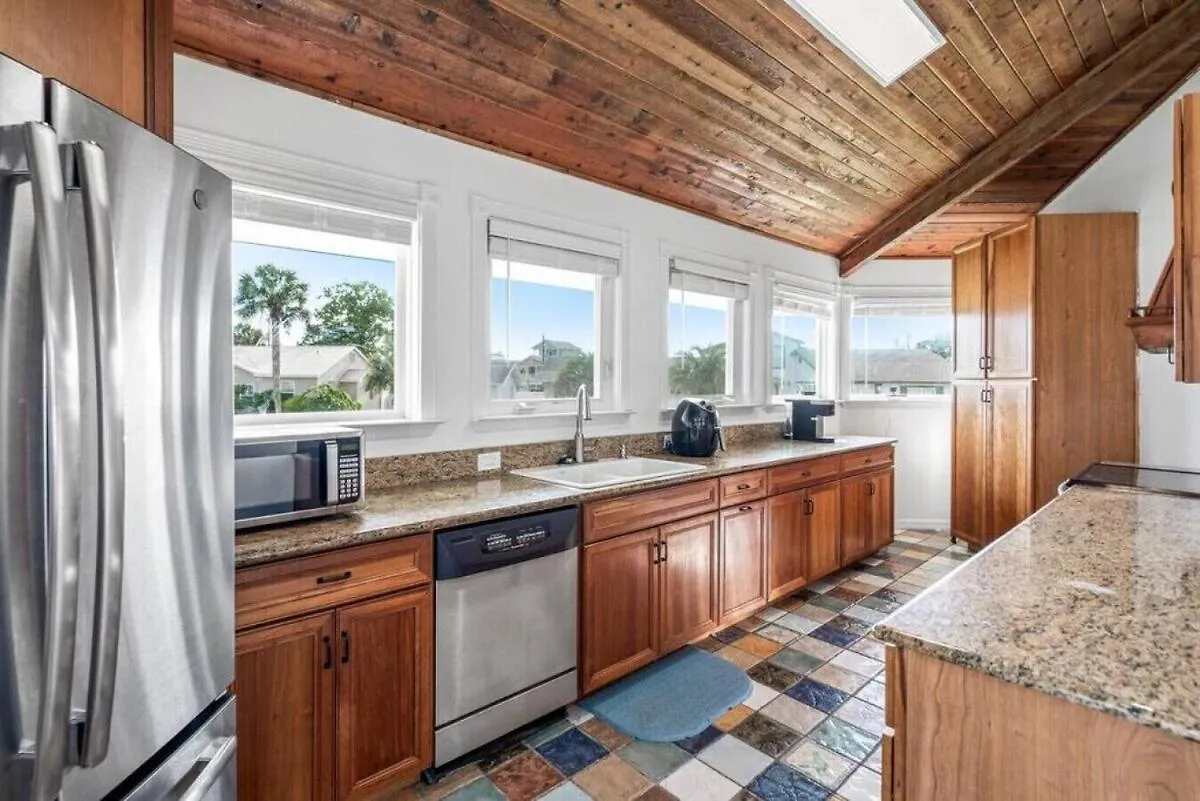 Belaire Bungalow Gated Beach Access Panama City Beach